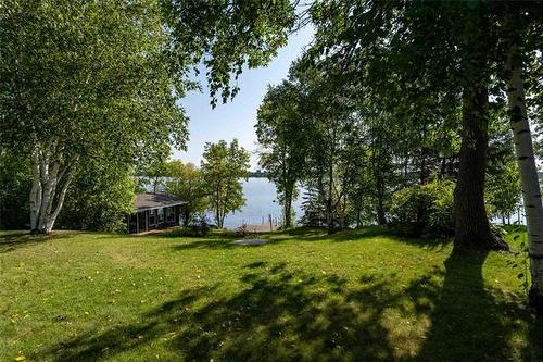 230 Lake Ave, Lac Du Bonnet, MB 