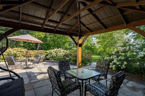 230 Lake Ave, Lac Du Bonnet, MB 