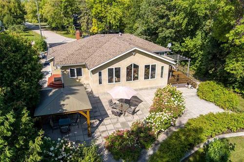 230 Lake Ave, Lac Du Bonnet, MB 