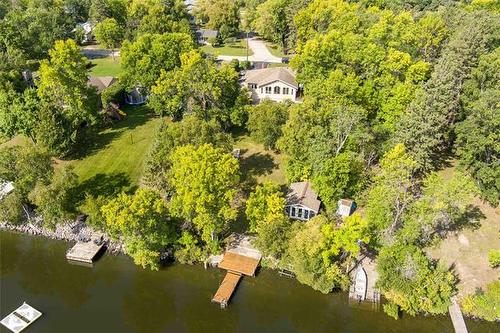 230 Lake Ave, Lac Du Bonnet, MB 