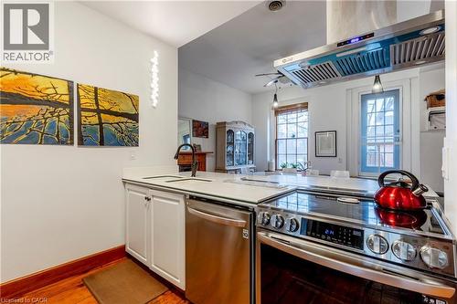 212 Bay Street S, Hamilton, ON - Indoor Photo Showing Kitchen