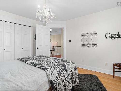 60 Lakeridge Crescent, Dartmouth, NS 