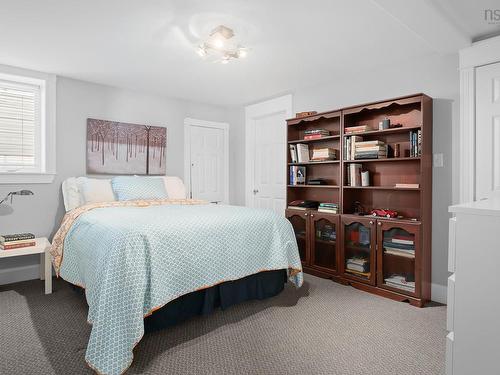 60 Lakeridge Crescent, Dartmouth, NS 