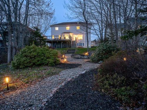 60 Lakeridge Crescent, Dartmouth, NS 