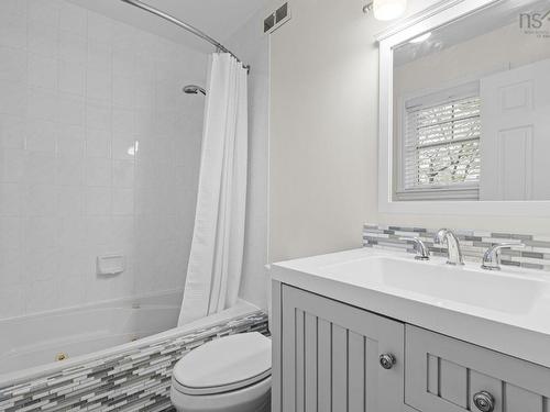 52 Madison Drive, Bedford, NS 