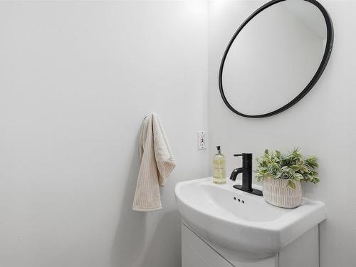 5 Azita, Bedford, NS 