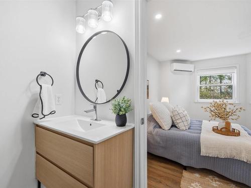 5 Azita, Bedford, NS 