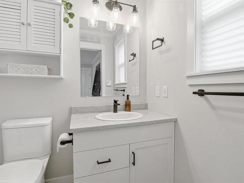 2 Helmsley Crescent, Elmsdale, NS 