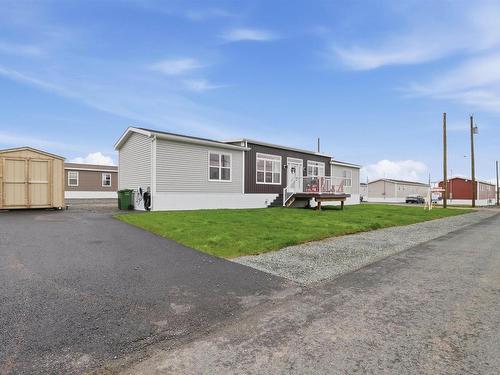 2 Helmsley Crescent, Elmsdale, NS 