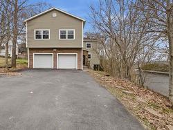23 Locke Street  Bedford, NS B4A 1N1
