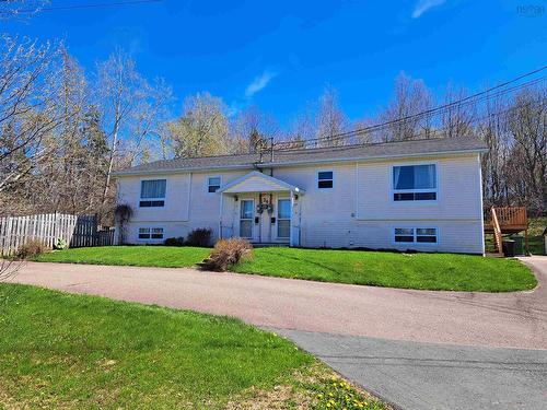 A & B 29 Schirra Close  Truro, NS B2N 5X8