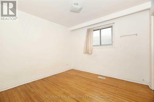 MAIN FL - 117 FIRGROVE CRESCENT , Toronto, Ontario M3N 1K5 3