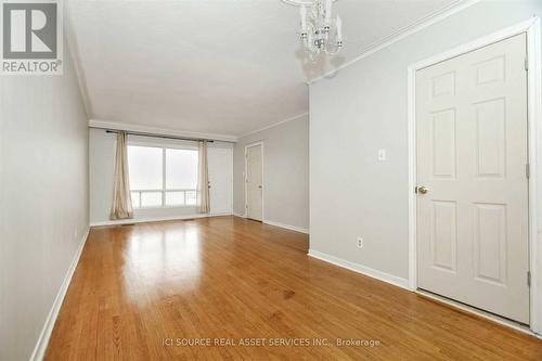 MAIN FL - 117 FIRGROVE CRESCENT , Toronto, Ontario M3N 1K5 4