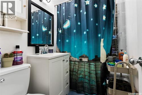 1561 Regent Street, Regina, SK - Indoor Photo Showing Laundry Room