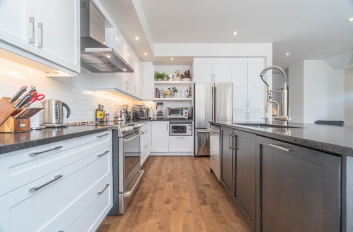 Kitchen - 1254Z Allée Des Chevaux-Blancs, Mont-Tremblant, QC - Indoor Photo Showing Kitchen With Upgraded Kitchen