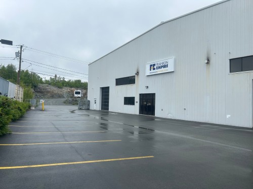 Façade - 290 Boul. Industriel, Rouyn-Noranda, QC - Outdoor