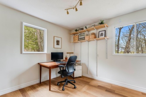 Bedroom - 16 Mtée Juniper, Chelsea, QC - Indoor Photo Showing Office