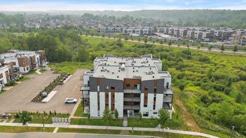Front of Structure - 403-645 Rue René-Lecavalier, Terrebonne (Terrebonne), QC - Outdoor With View