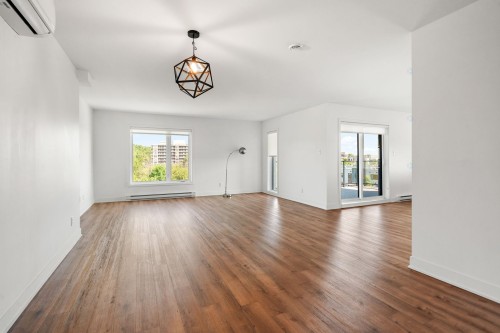 Living Room - 403-645 Rue René-Lecavalier, Terrebonne (Terrebonne), QC - Indoor