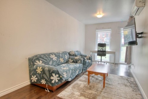 Salon - 3-1055 Rue De Bullion, Montréal (Ville-Marie), QC - Indoor Photo Showing Living Room