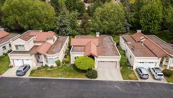 304-650 Lexington Drive Kelowna, BC V1W 3B6