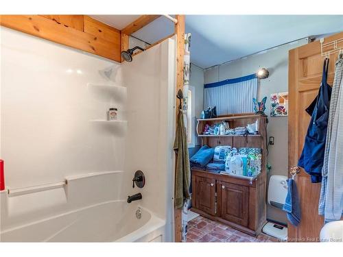 111 Mckay Loop Rd, Pennfield, NB 