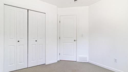 477 Clifton Road, Kelowna, BC - Indoor Photo Showing Other Room