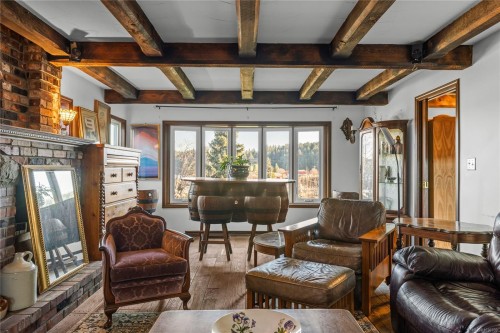 618 Beach Dr, Nanaimo, BC 