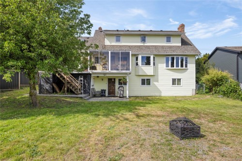 618 Beach Dr, Nanaimo, BC 