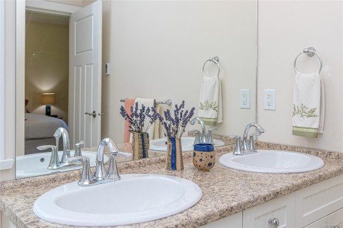 #6-5315 Miller Rd, Duncan, BC 