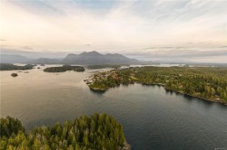 210 Campbell St Tofino, BC V0R 2Z0