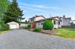 1005 26th St  Courtenay, BC V9N 7H6
