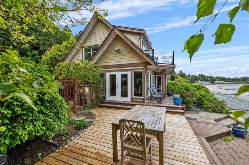 2995 Island Hwy West, Qualicum Beach, BC 