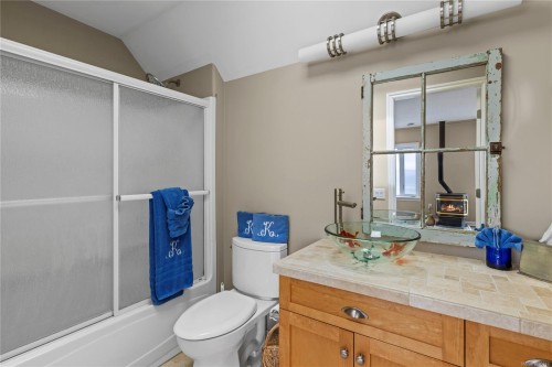 2995 Island Hwy West, Qualicum Beach, BC 