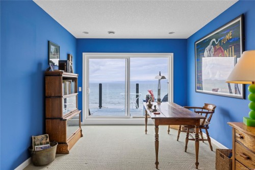 2995 Island Hwy West, Qualicum Beach, BC 