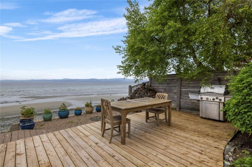 2995 Island Hwy West, Qualicum Beach, BC 