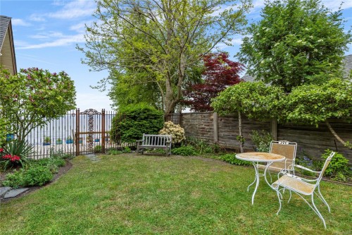 2995 Island Hwy West, Qualicum Beach, BC 