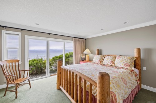 2995 Island Hwy West, Qualicum Beach, BC 
