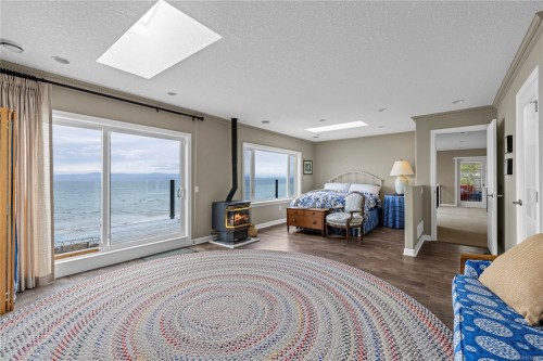 2995 Island Hwy West, Qualicum Beach, BC 