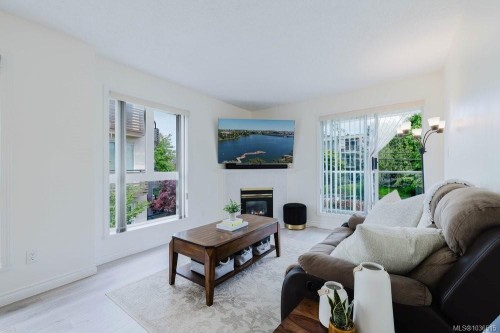 301-331 Burnside Rd EAST Victoria, BC V9A 1A6