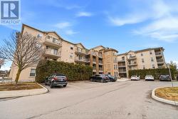 306 - 1440 BISHOPS GATE Oakville, ON L6M 4M9