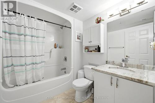 306 - 1440 Bishops Gate, Oakville, ON - Indoor Photo Showing Bathroom