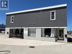 200 LOCHIEL STREET  Sarnia, ON N7T 4C6