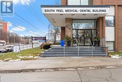 100 - 77 QUEENSWAY W  Mississauga, ON L5B 1B7