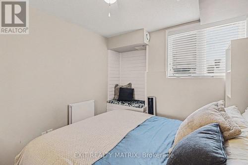 88 Strathaven Private, Ottawa, ON - Indoor Photo Showing Bedroom