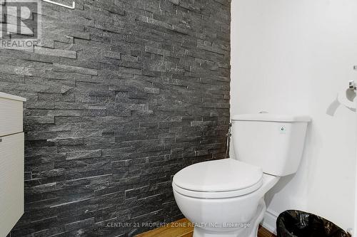 30 Grouse Lane, Brampton, ON - Indoor Photo Showing Bathroom