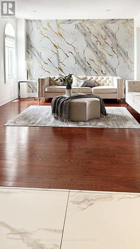 30 Grouse Lane, Brampton, ON - Indoor