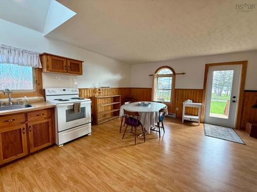136 Red Cliff Drive, Seafoam, NS 