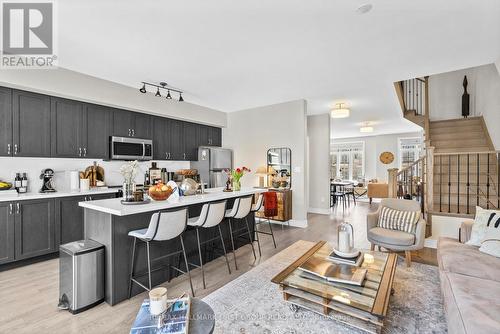 22 Phillipsen Way, Markham, ON - Indoor Photo Showing Kitchen With Upgraded Kitchen