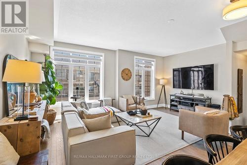 22 Phillipsen Way, Markham, ON - Indoor Photo Showing Living Room